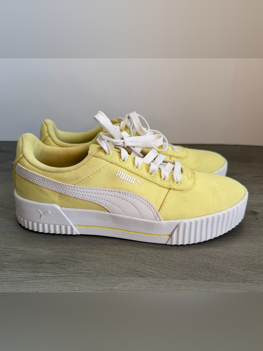 NWOT Puma Carina Platform Sneakers Butter Pastel Yellow Womens 8.5
